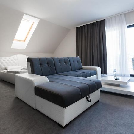 Villa Con Amore Slonsk Bagian luar foto