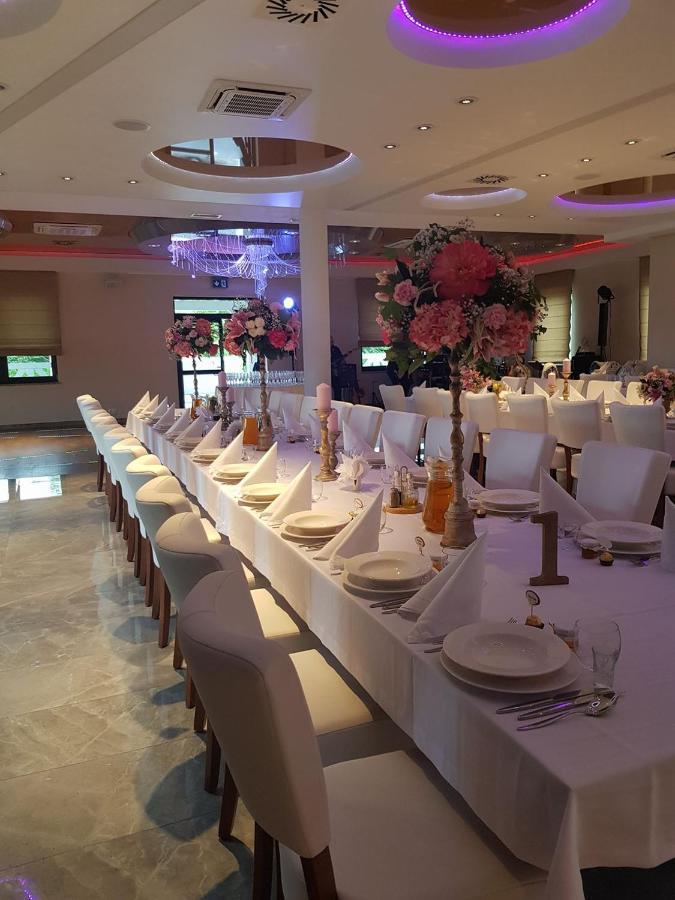 Villa Con Amore Slonsk Bagian luar foto